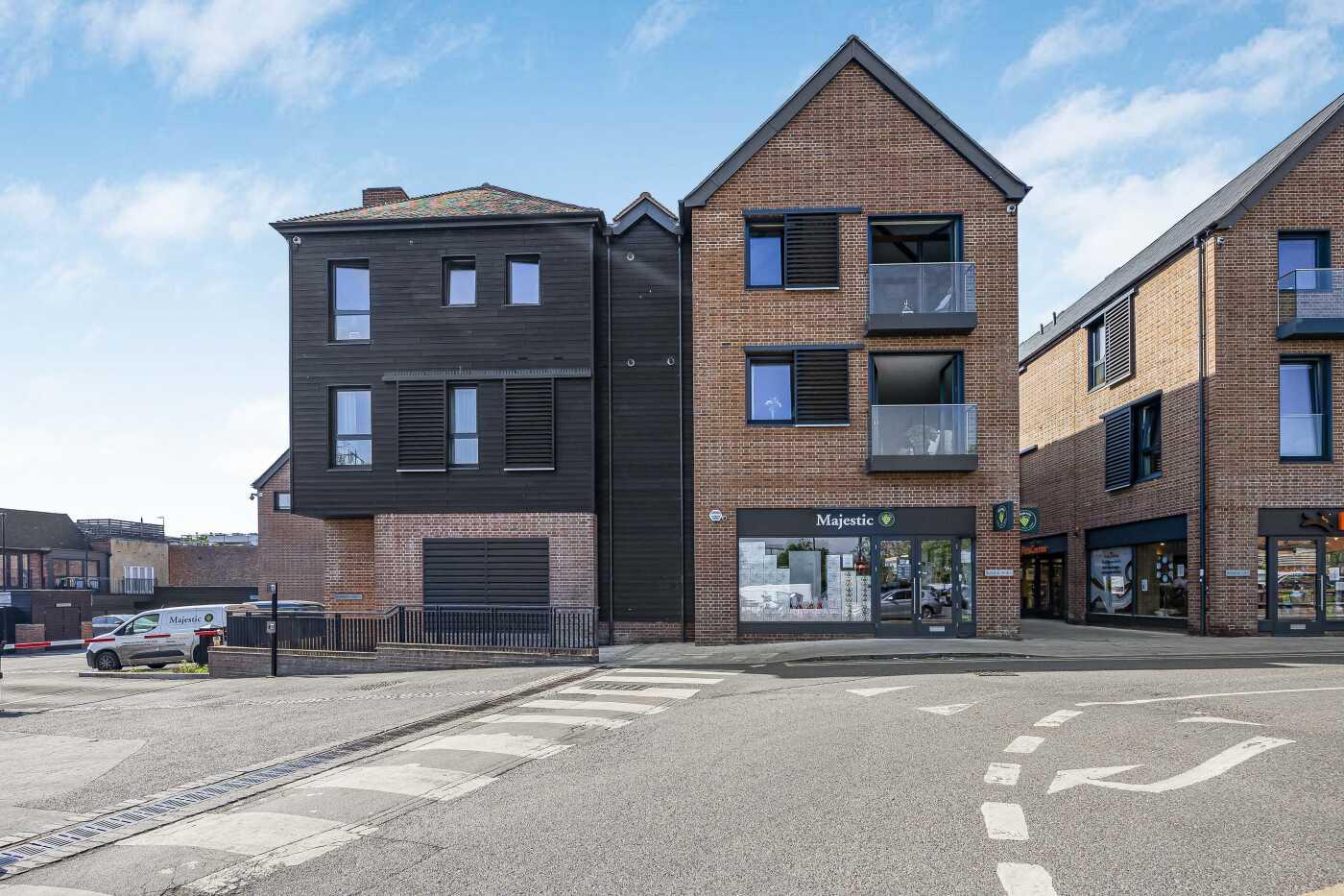 2 bed property in Gardiner Place, Henley-On-Thames